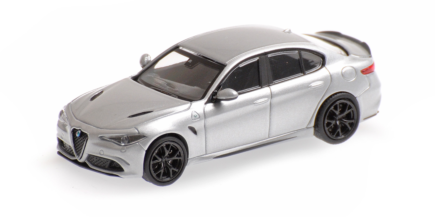 ALFA ROMEO GIULIA QUADRIFOGLIO - 2017 - SILVER METALLIC