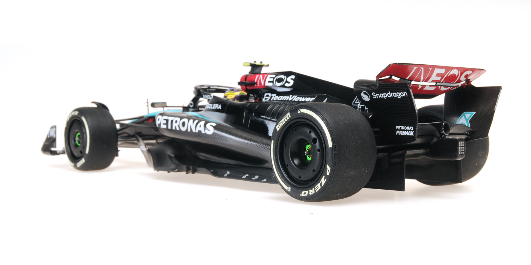MERCEDES-AMG PETRONAS FORMULA ONE TEAM F1 W15 E PERFORMANCE - LEWIS HAMILTON - 2024