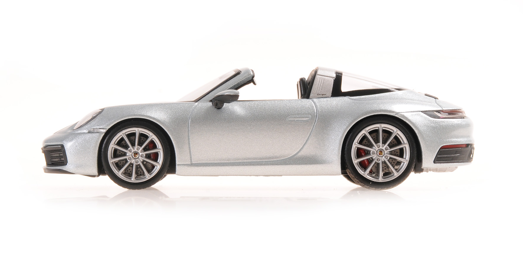 PORSCHE 911 (992) TARGA - 2020 - SILVER
