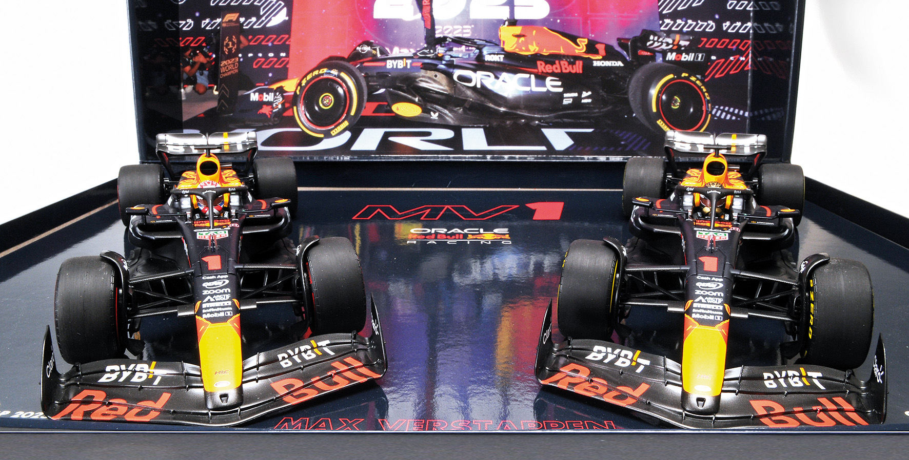 2-CAR-SET - ORACLE RED BULL RACING RB19 - MAX VERSTAPPEN - WORLD CHAMPION QATAR SPRINT & GP 2023