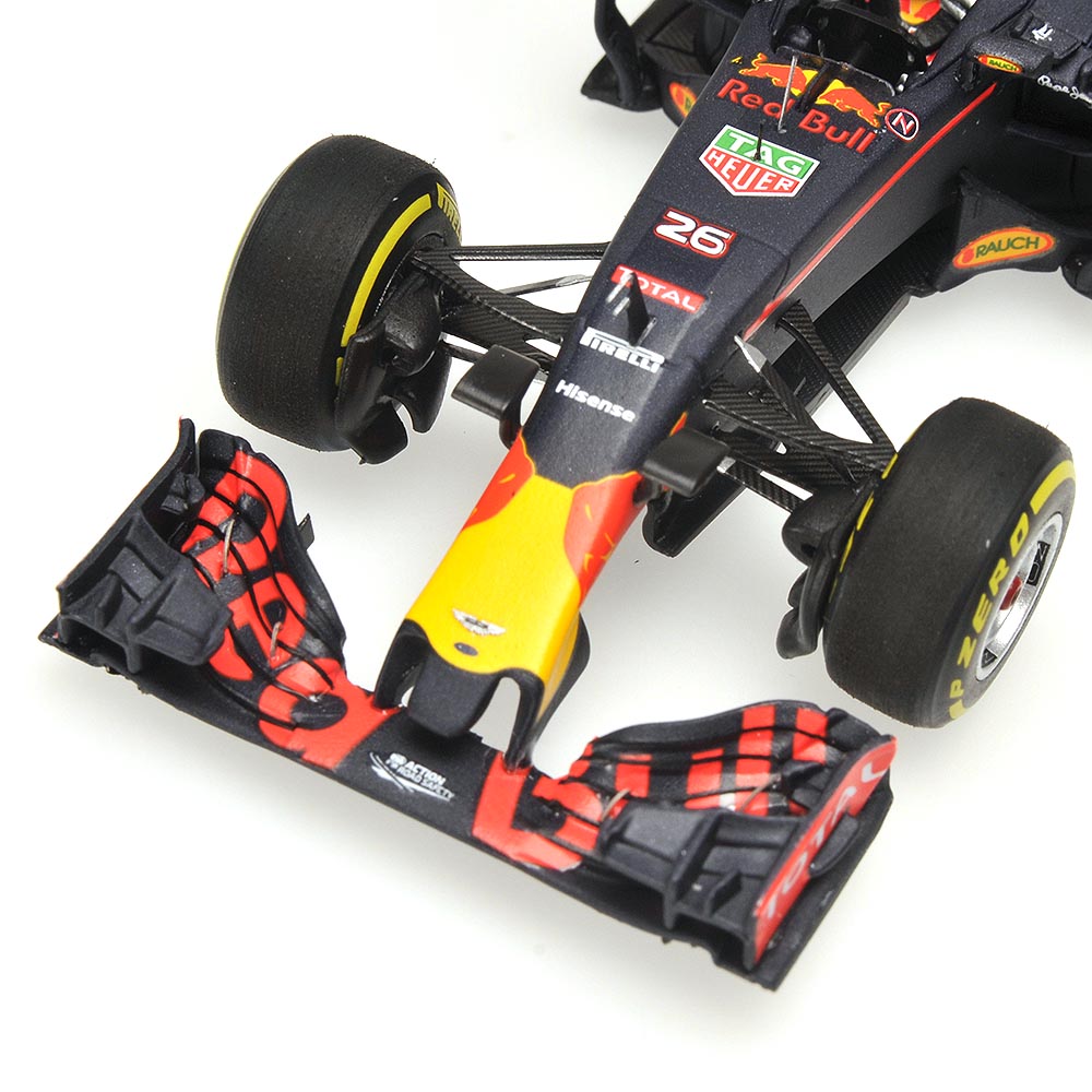 RED BULL RACING TAG HEUER RB12 - DANIIL KVYAT - 2016