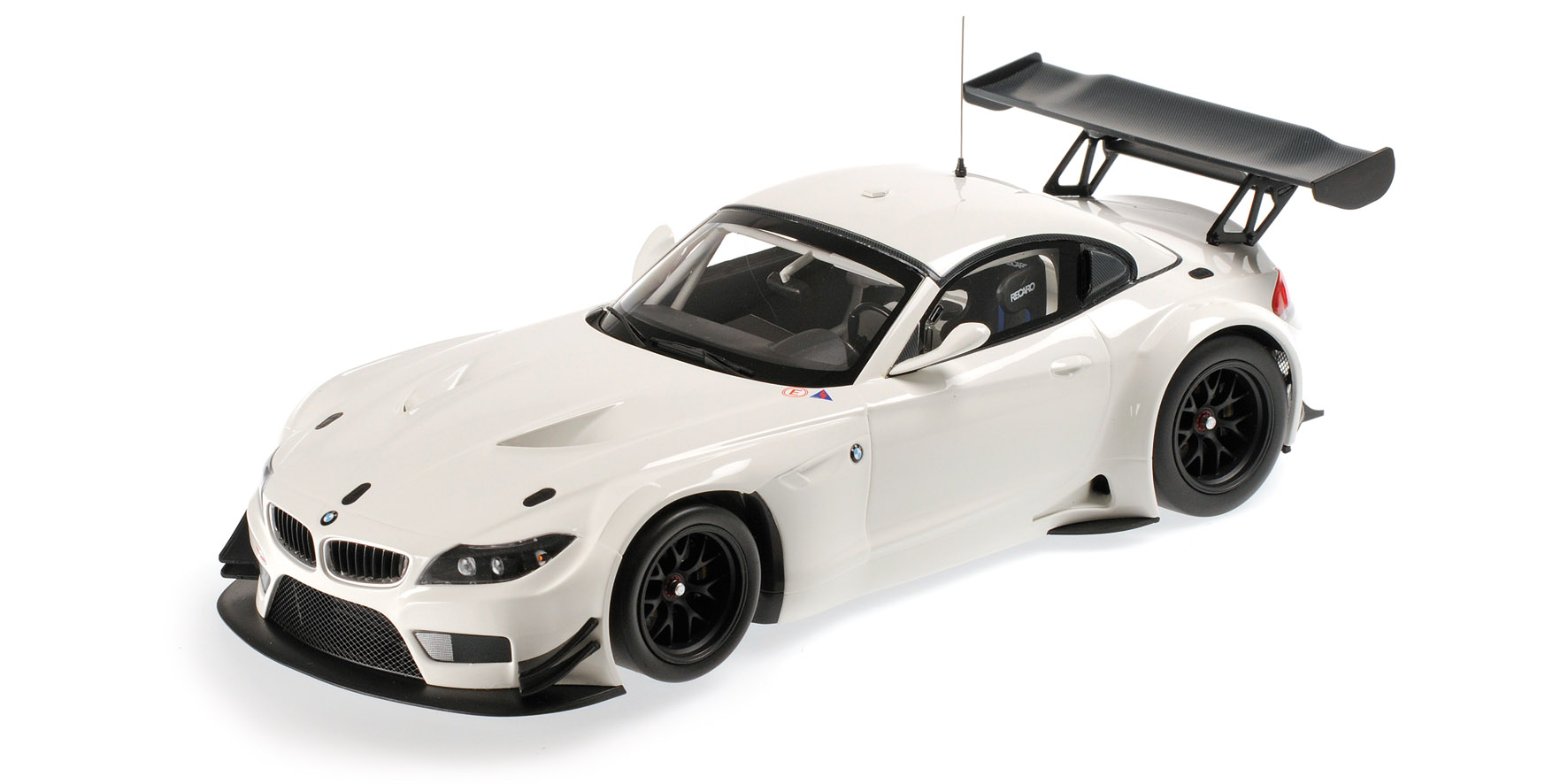 BMW Z4 GT3 - 2012 - STREETVERSION - WHITE