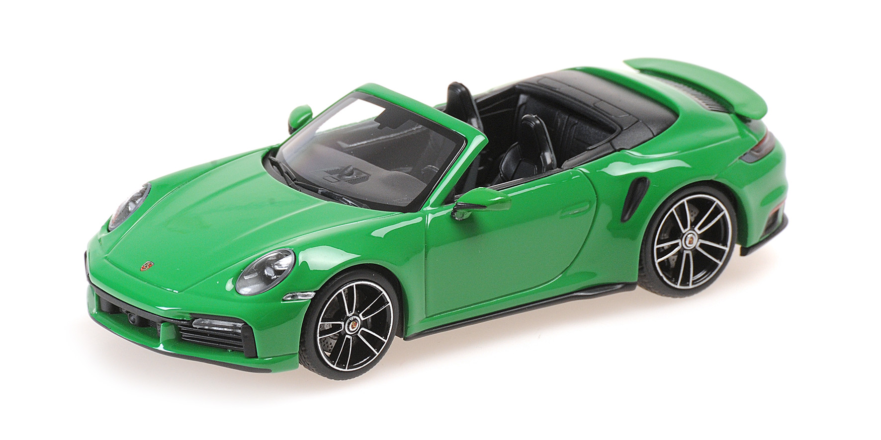 PORSCHE 911 (992) TURBO S CABRIOLET - 2019 - GREEN