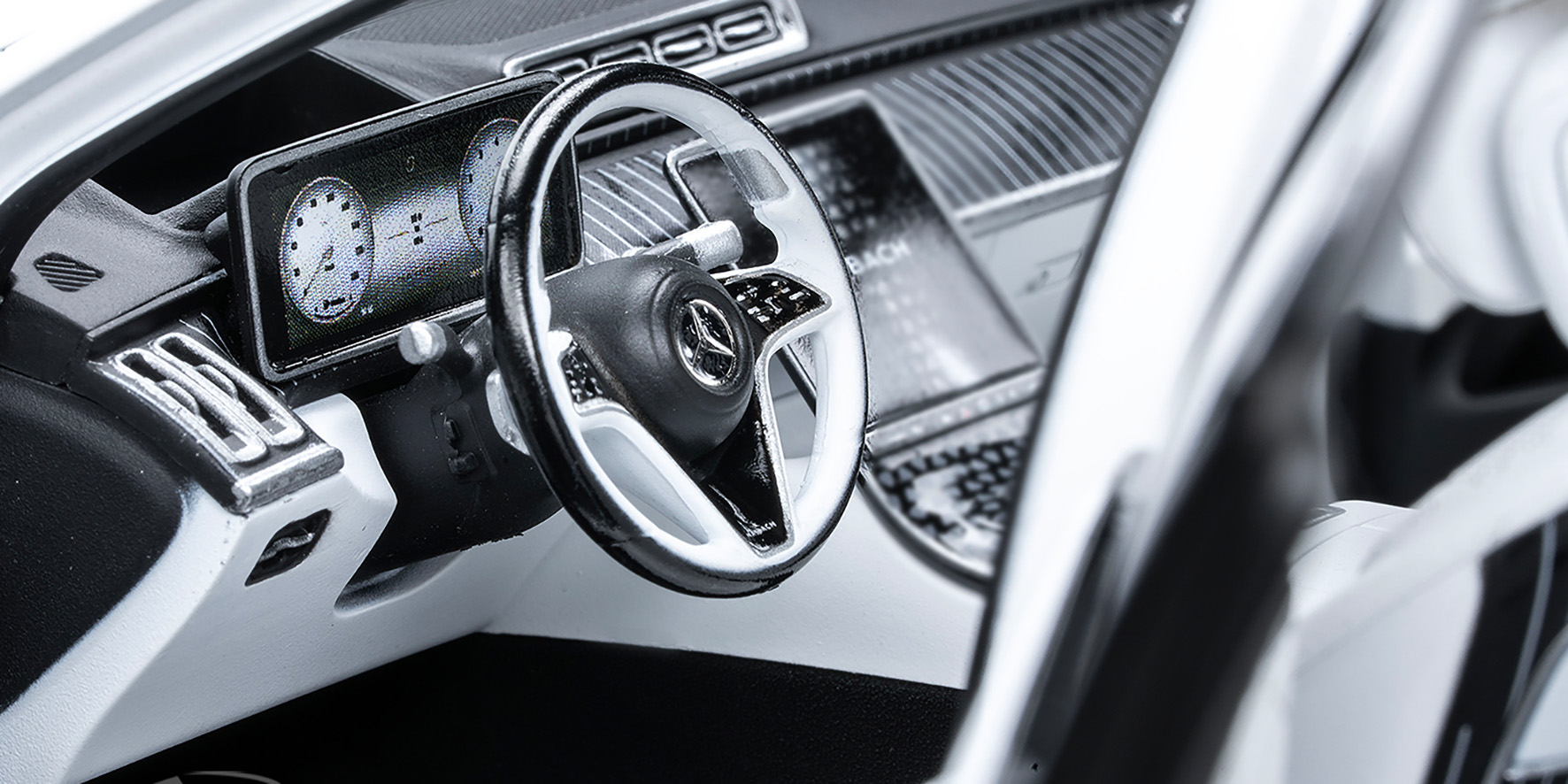 MERCEDES-MAYBACH-S-CLASS 2023 - OPALITH WHITE