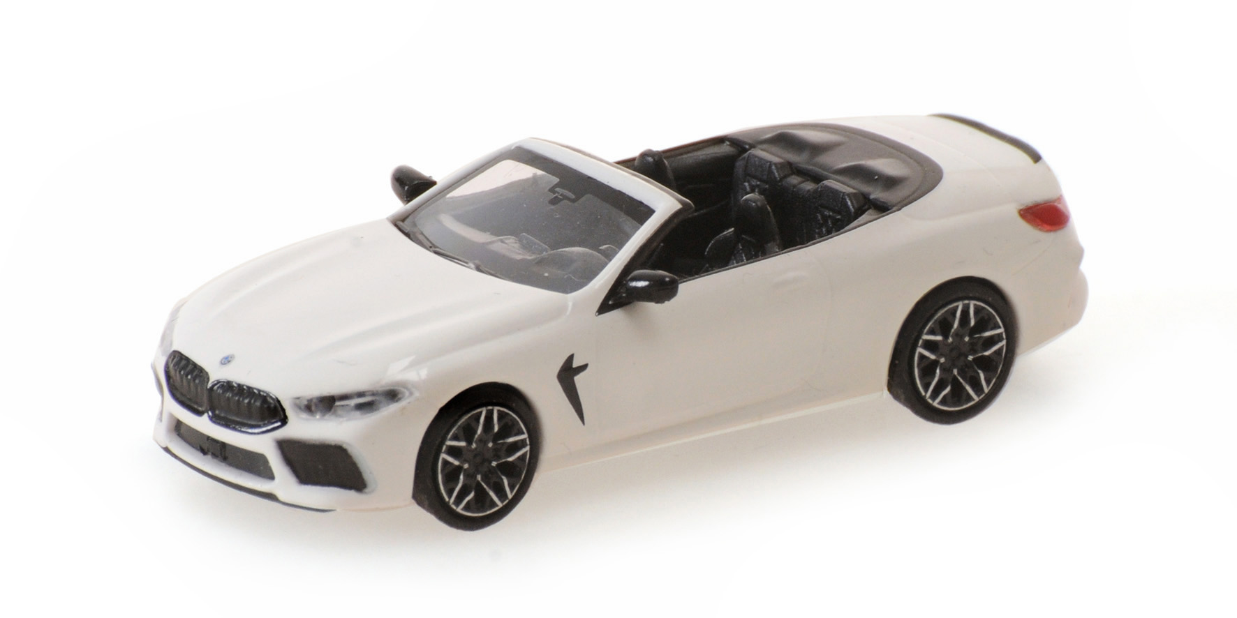 BMW M8 CABRIOLET - 2019 - WHITE