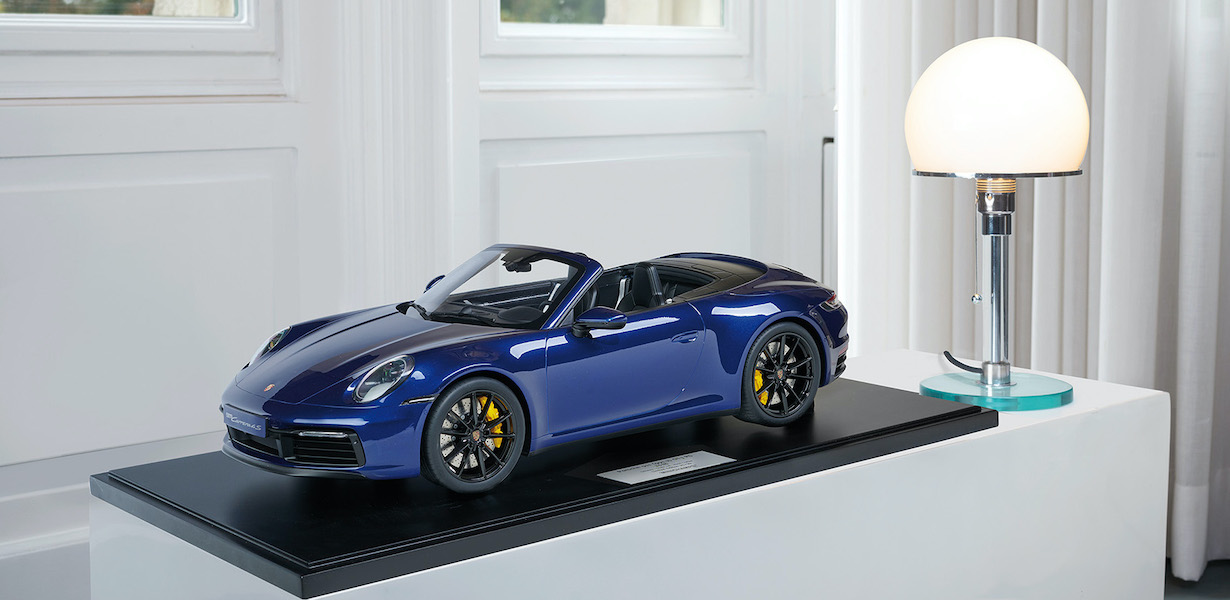 PORSCHE 911 (992) CARRERA 4S CABRIOLET - 2020 - ENZIAN BLUE METALLIC