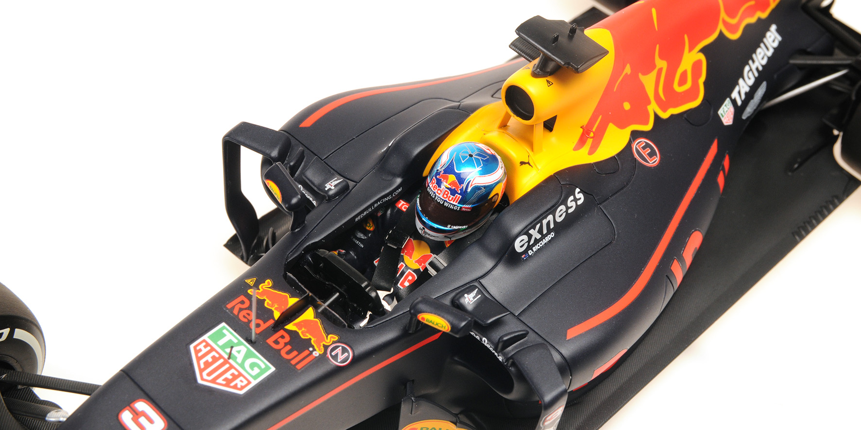 RED BULL RACING TAG HEUER RB12 - DANIEL RICCIARDO - SPANISH GP 2016