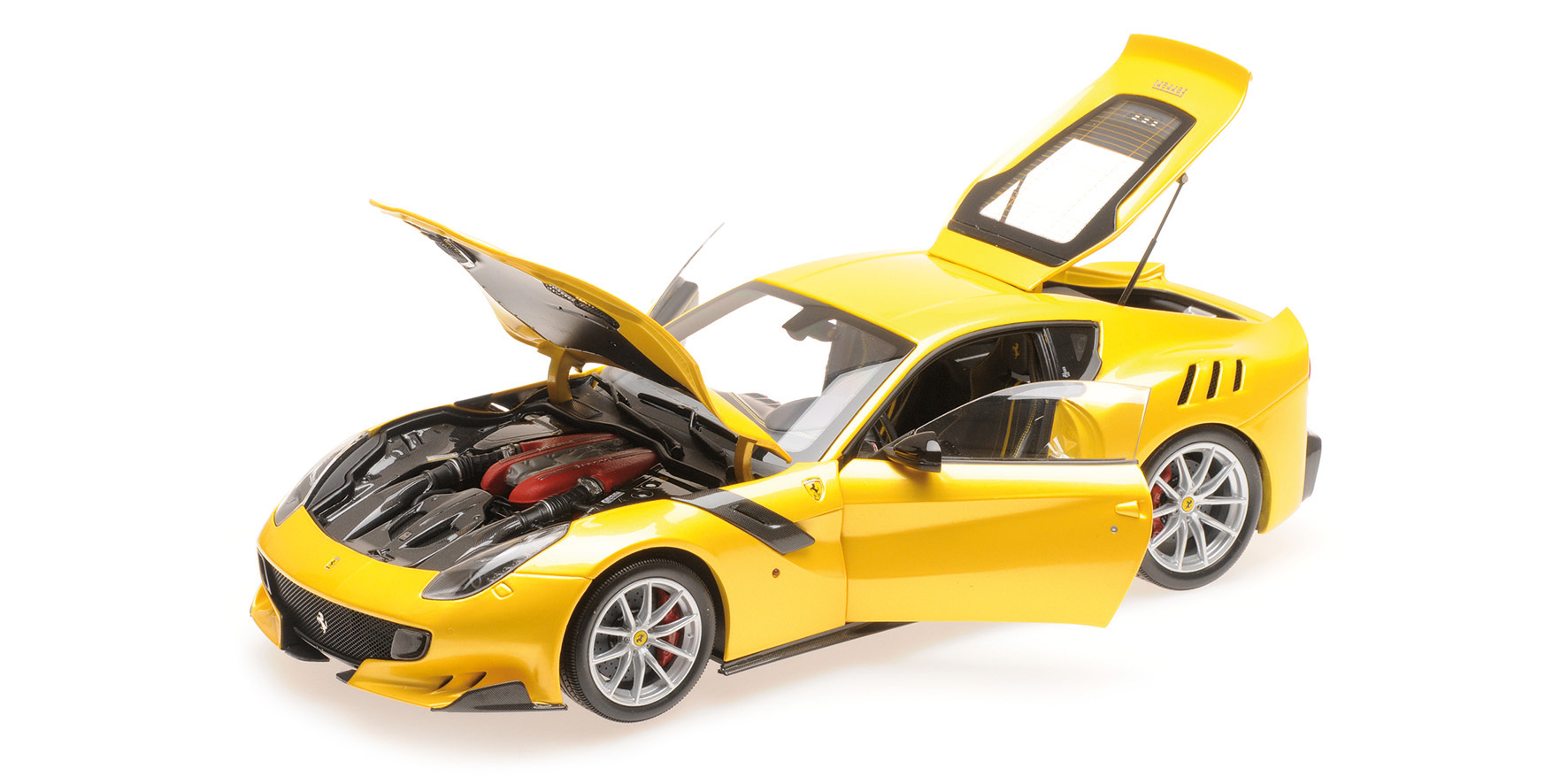 FERRARI F12 TDF - GIALLO TRI-STRATO