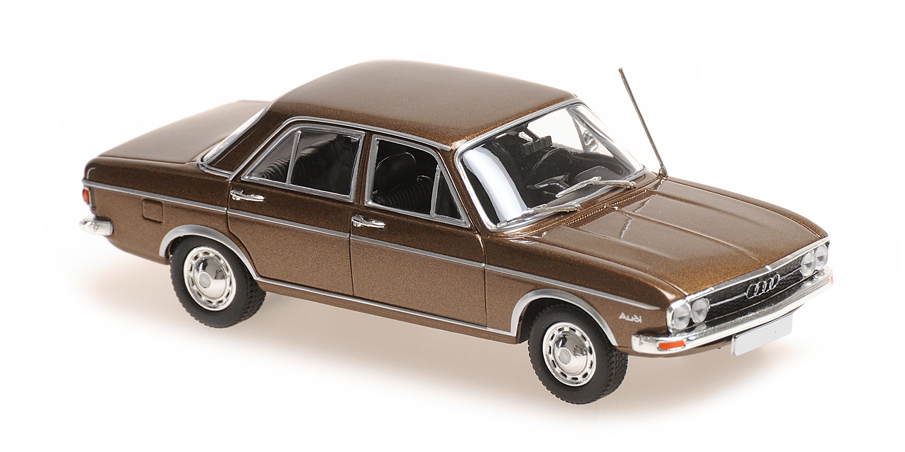 AUDI 100 - 1969 - BROWN METALLIC
