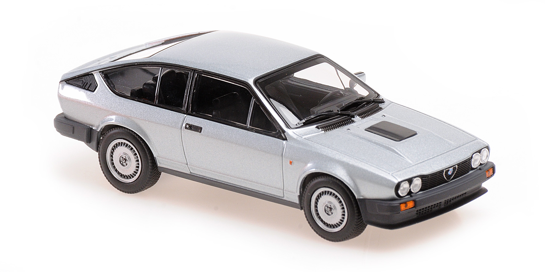 ALFA ROMEO GTV 6 - 1983 - SILVER METALLIC