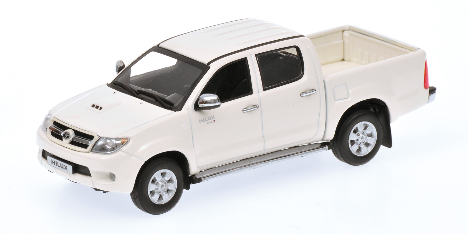 TOYOTA HILUX - 2006 - WHITE
