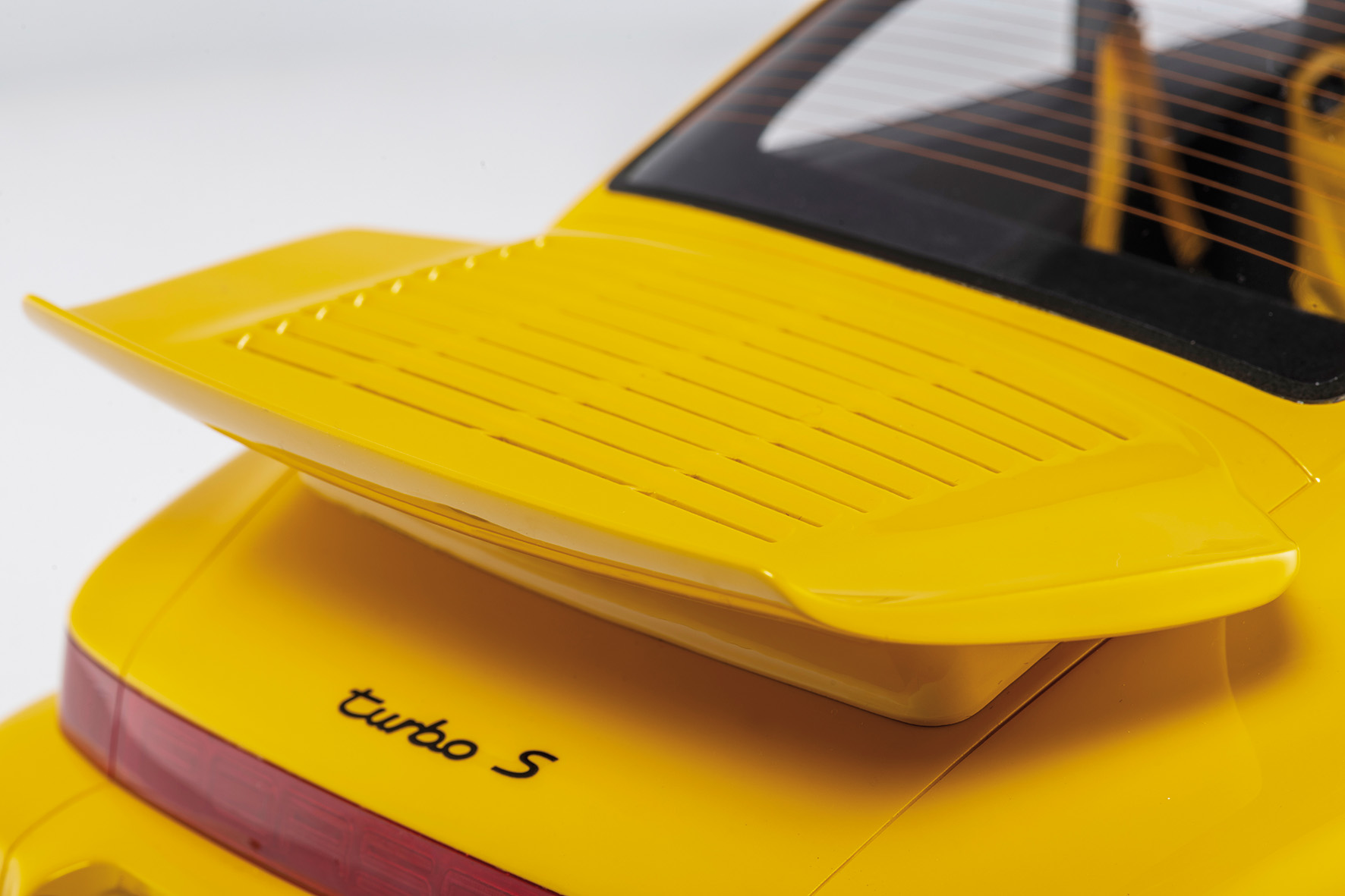 PORSCHE 911 (964) TURBO S - 1992 - SPEEDGELB