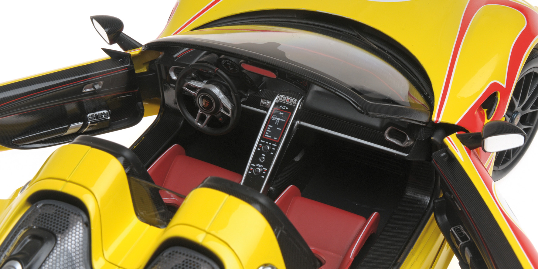 PORSCHE 918 SPYDER - 2013 - W/ WEISSACH PACKAGE - YELLOW W/ RED STRIPES
