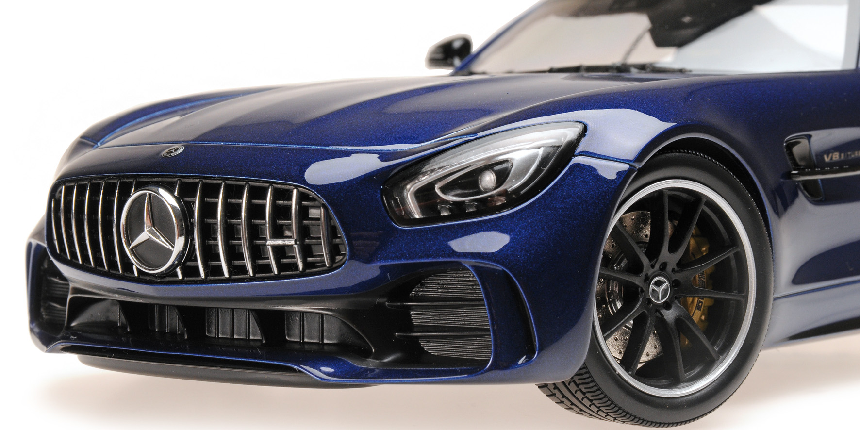 MERCEDES-AMG GT-R - 2017 - BLUE METALLIC