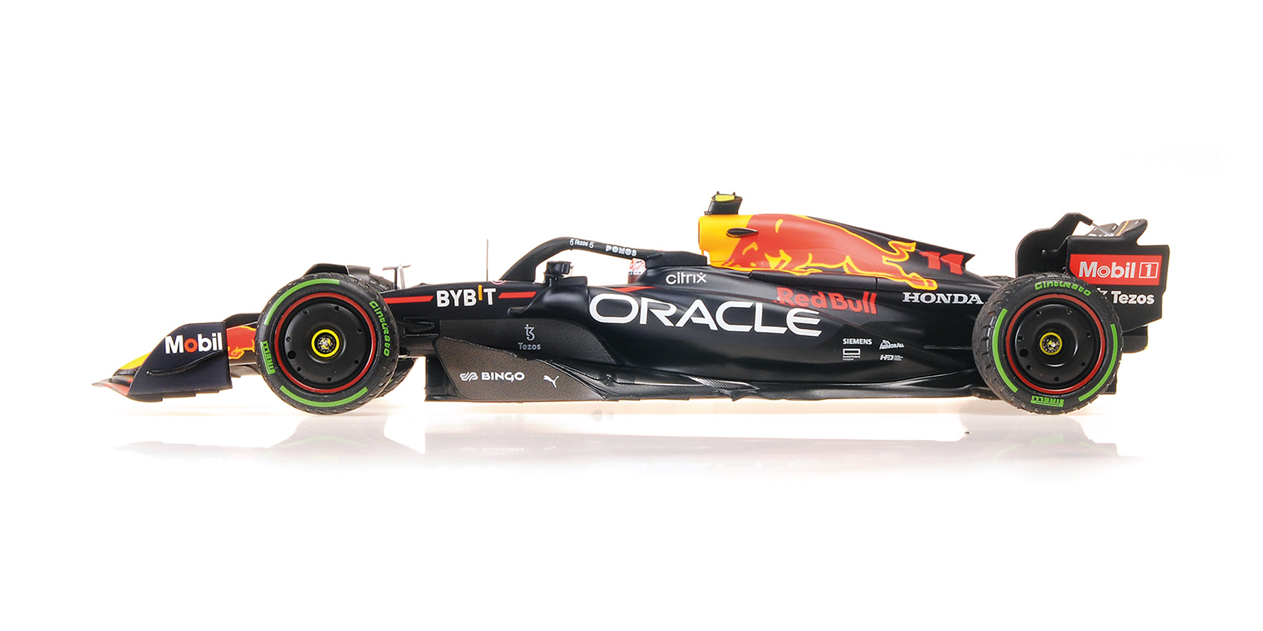 ORACLE RED BULL RACING RB18 - SERGIO PÉREZ - 2ND JAPANESE GP 2022