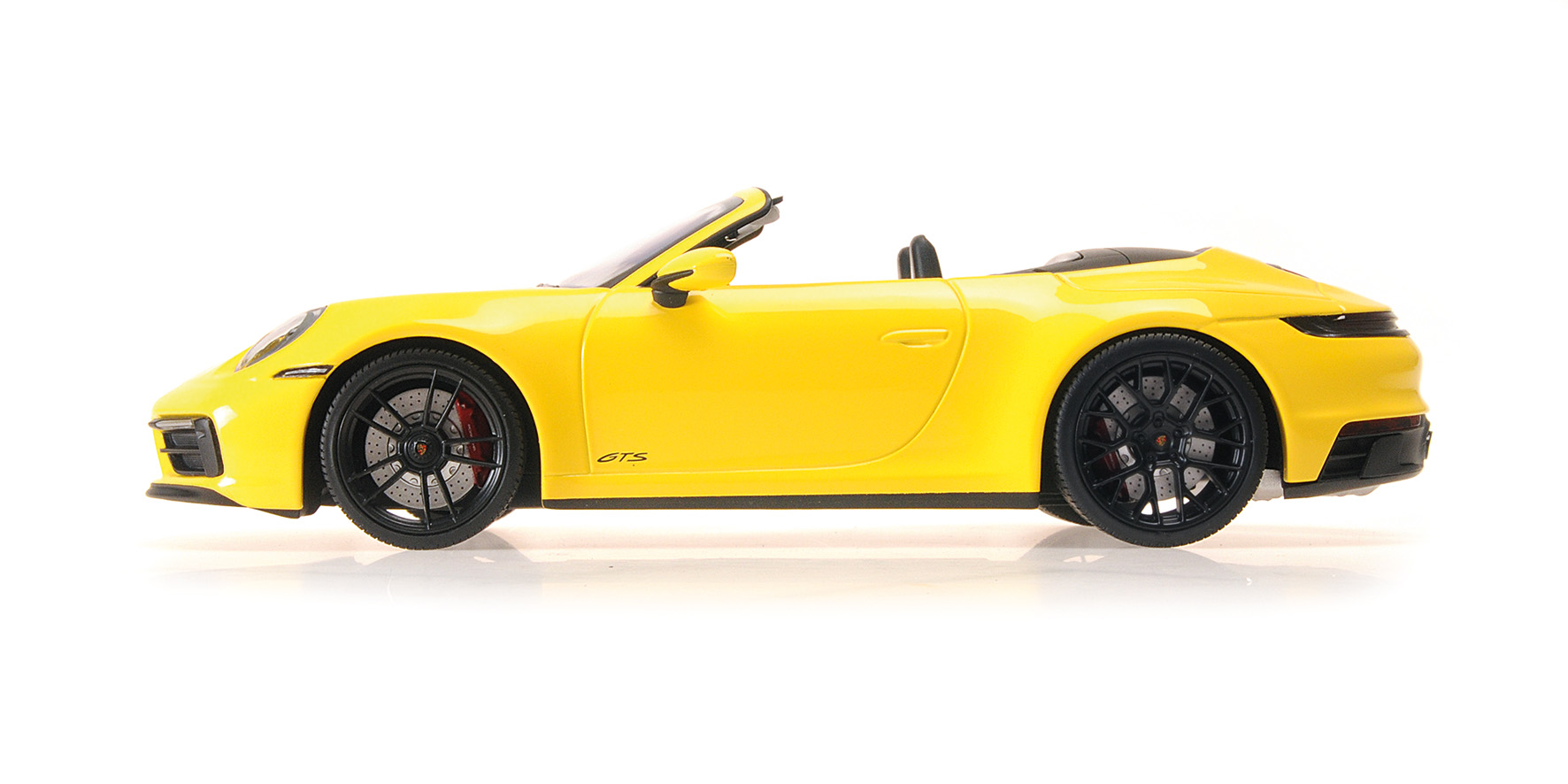 PORSCHE 911 CARRERA 4 GTS CABRIOLET - 2020 - YELLOW
