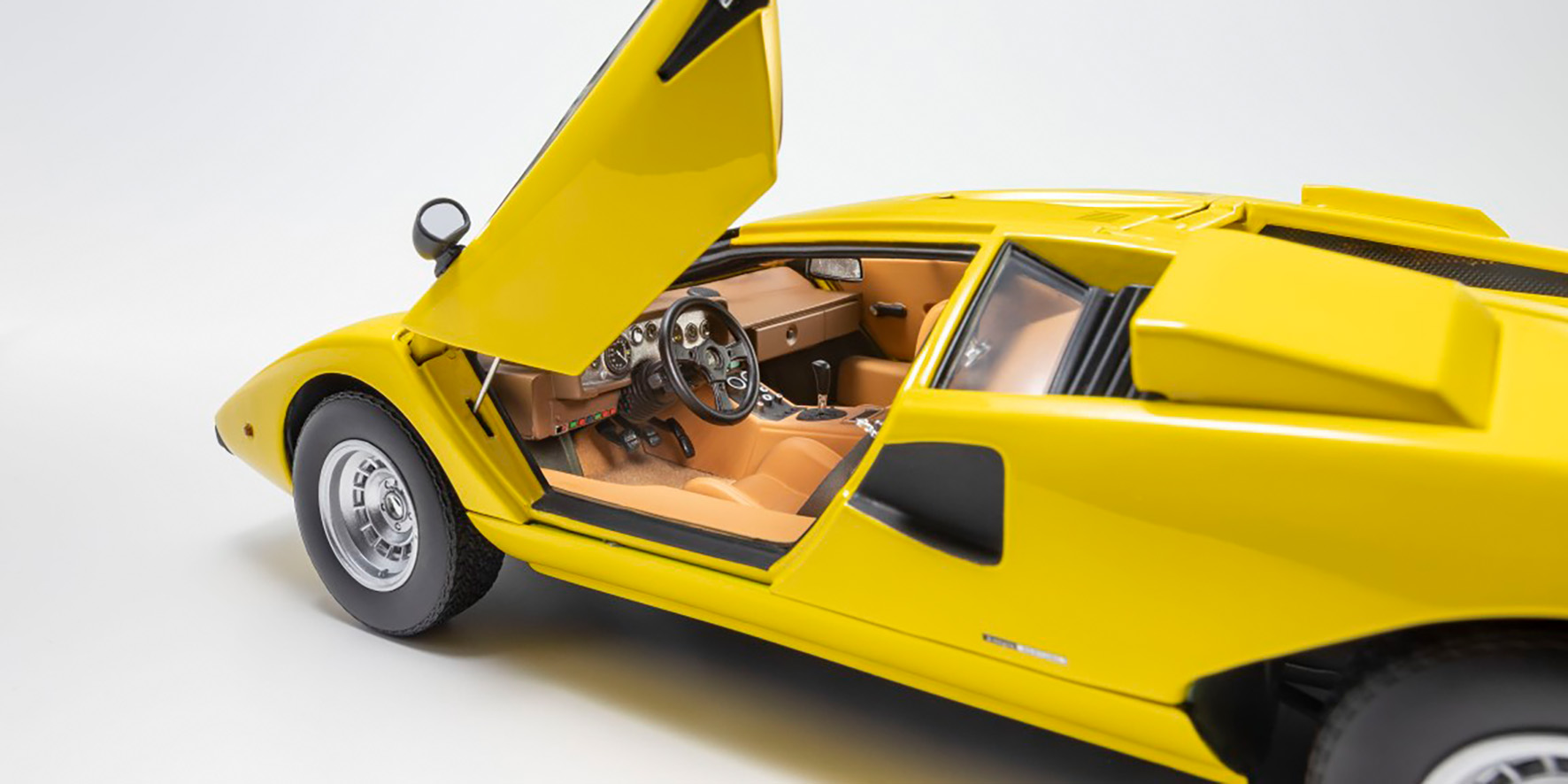 LAMBORGHINI COUNTACH LP 400 - YELLOW (08321YT)