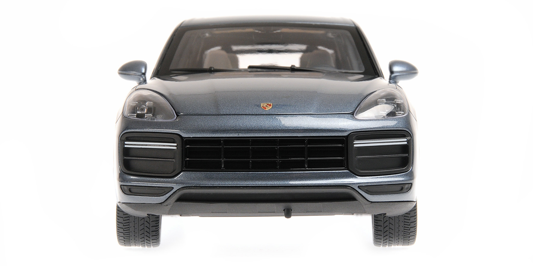 PORSCHE CAYENNE TURBO S - 2017 - BLUE METALLIC