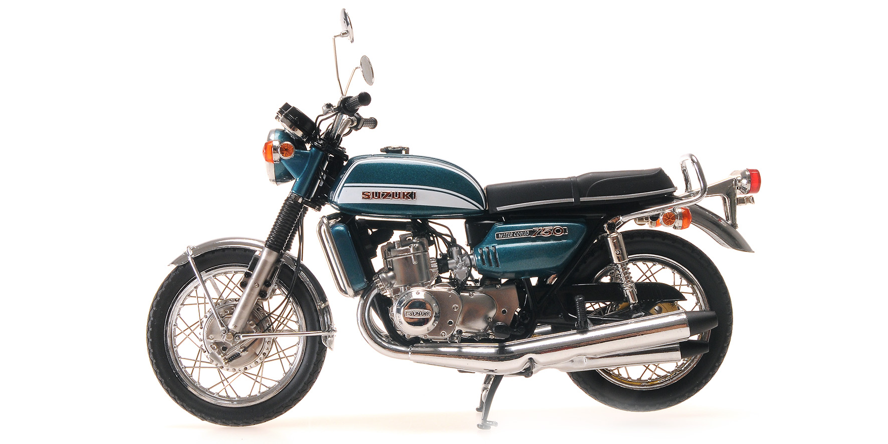 SUZUKI GT 750 - 1972 - GREEN