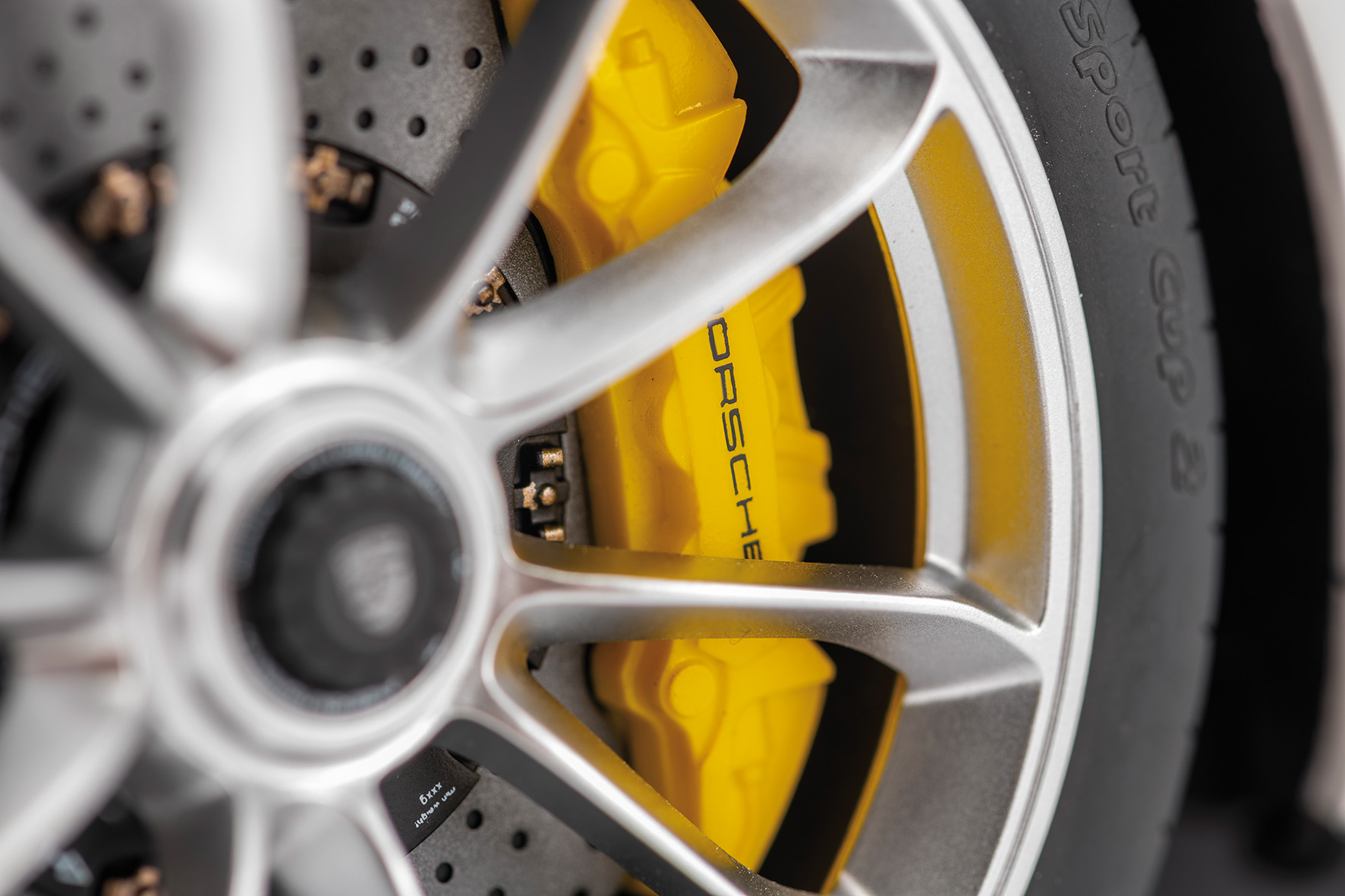 PORSCHE 911 (991.1) R - 2016 - WEISS ROTES DEKOR (191)