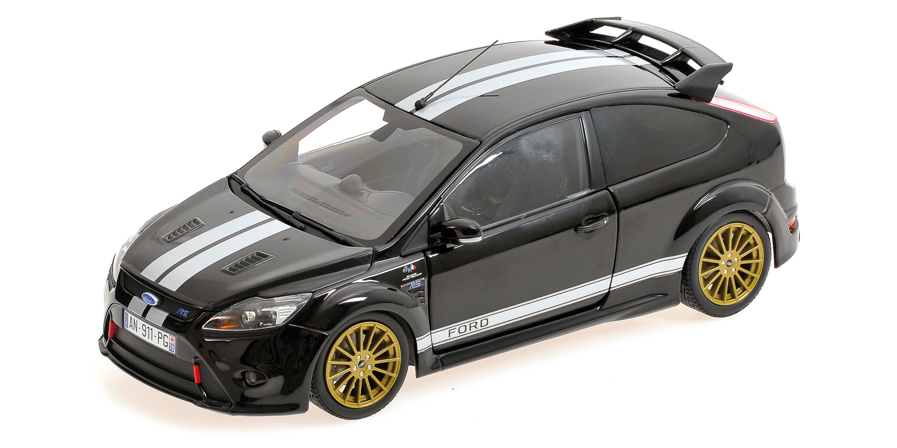 FORD FOCUS RS - 2010 - LE MANS CLASSIC EDITION - BLACK - 1966 FORD MK.II TRIBUTE
