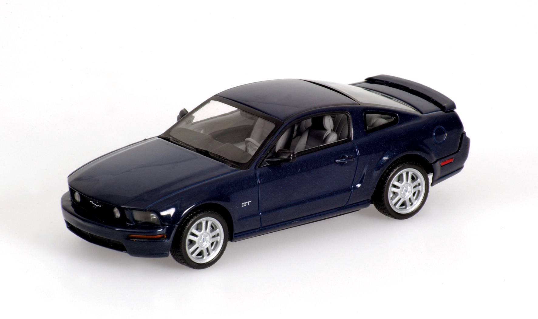 FORD MUSTANG GT - 2005 - BLUE