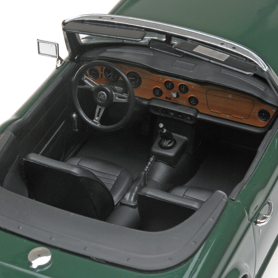 TRIUMPH TR6 - 1969 - DARK GREEN (LHD)
