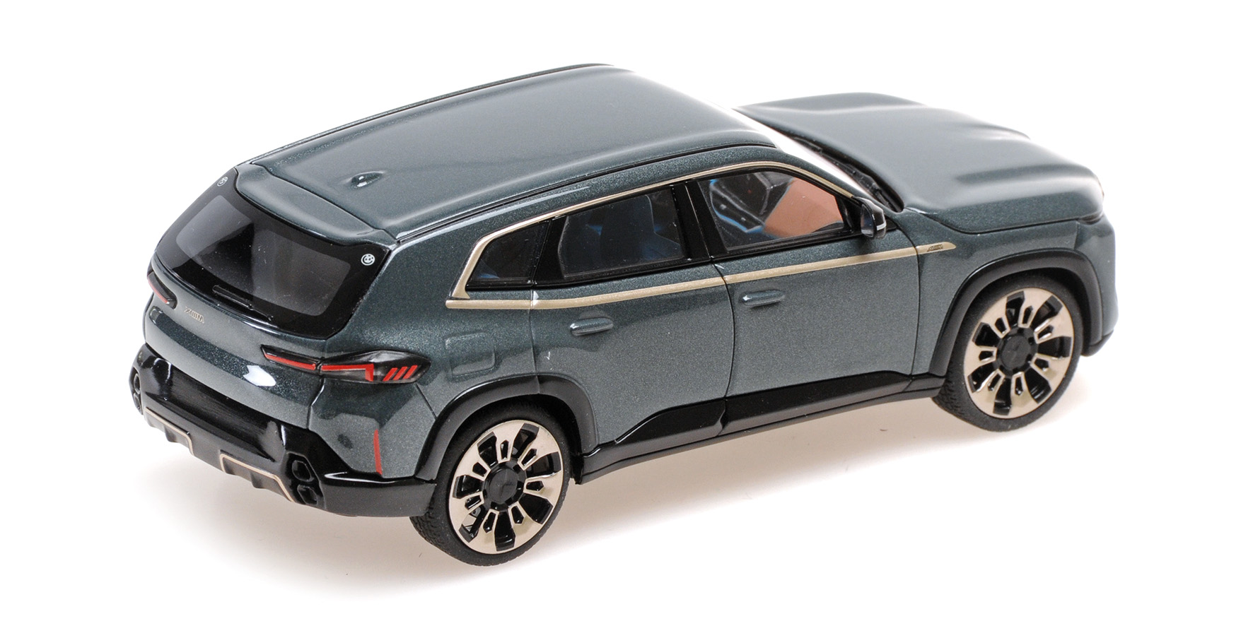 BMW XM - 2023 - GREEN METALLIC