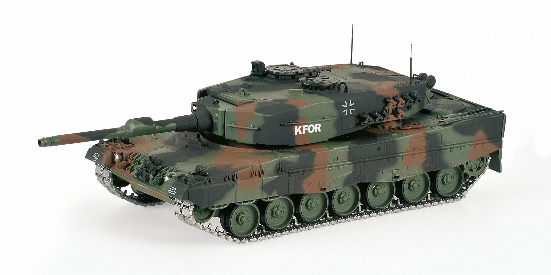 LEOPARD 2A4 - DEUTSCHES EINSATZKONTINGENT KFOR - MULTINATIONAL BRIGADE SOUTH PRIZEN - KOSOVO - 2003