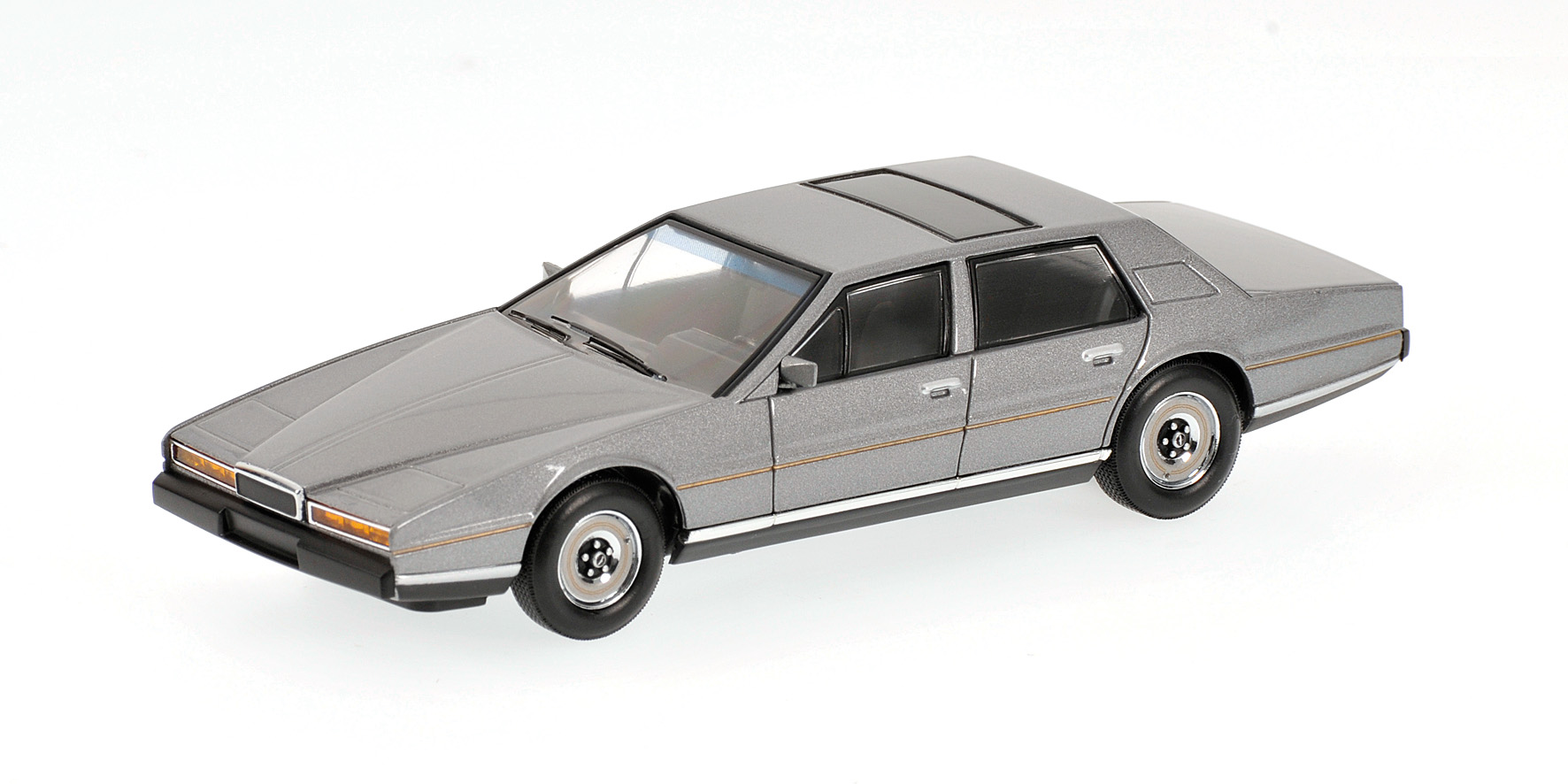 ASTON MARTIN LAGONDA - 1982 - GREY METALLIC