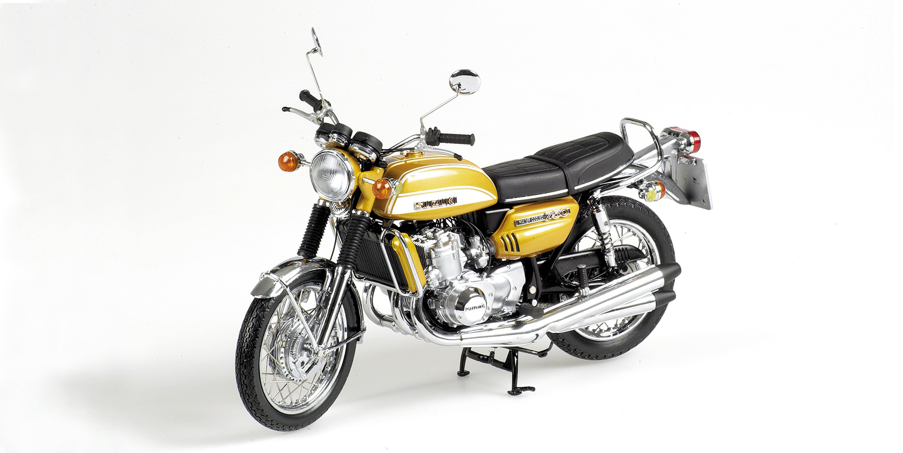 SUZUKI GT 750 - 1972 - CANDY GOLD