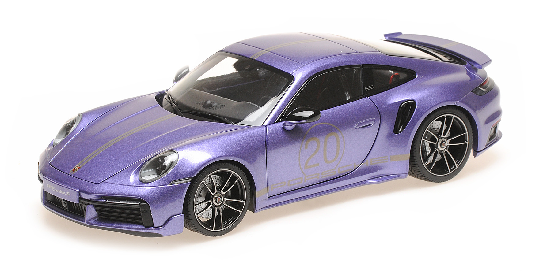 PORSCHE 911 (992) TURBO S COUPE SPORT DESIGN - 2021 - VIOLA