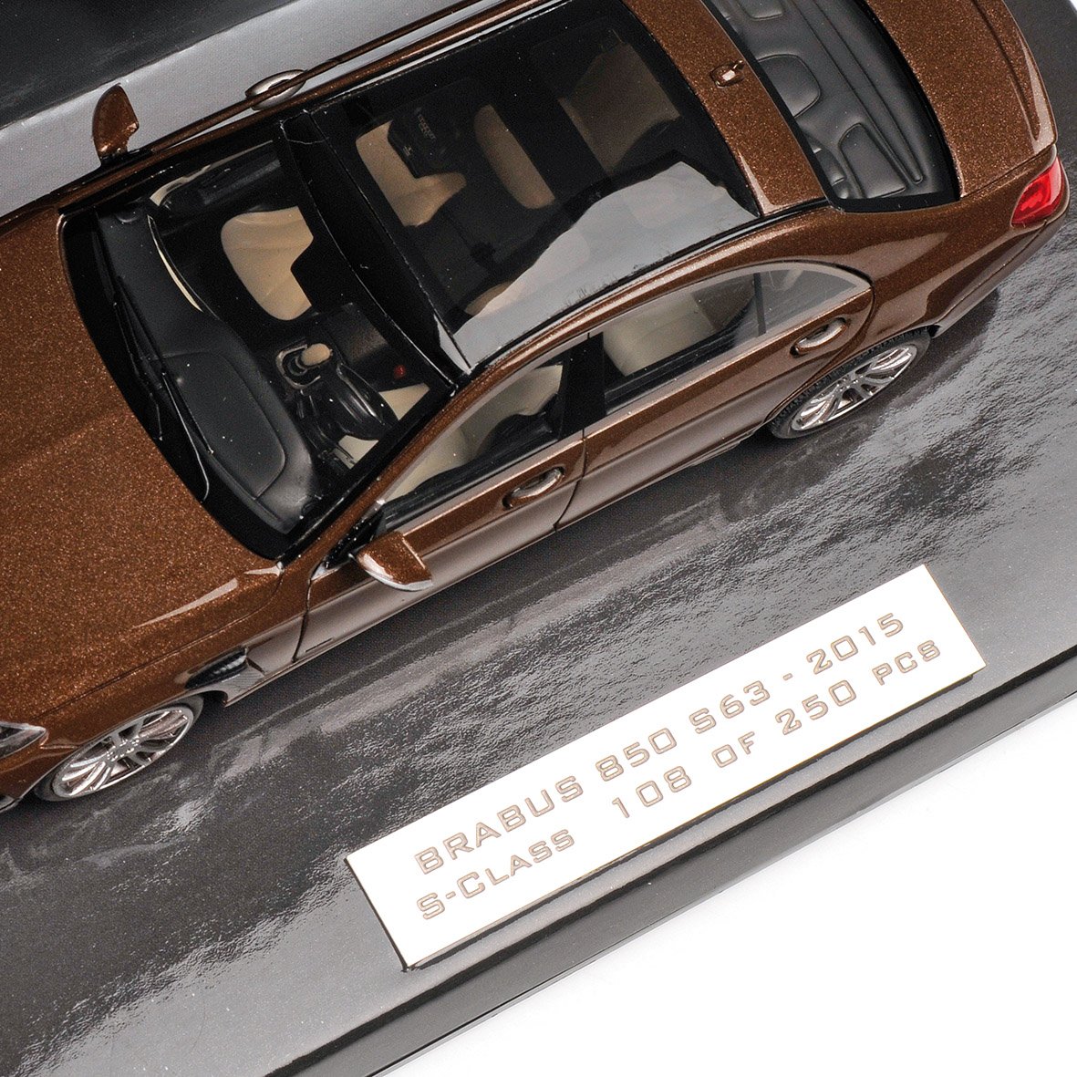 BRABUS 850 AUF BASIS MERCEDES - AMG S63 - 2015 - BROWN METALLIC
