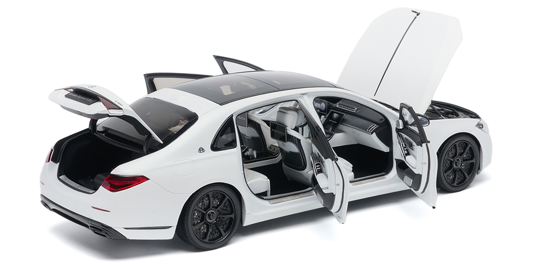 MERCEDES-MAYBACH-S-CLASS 2023 - OPALITH WHITE