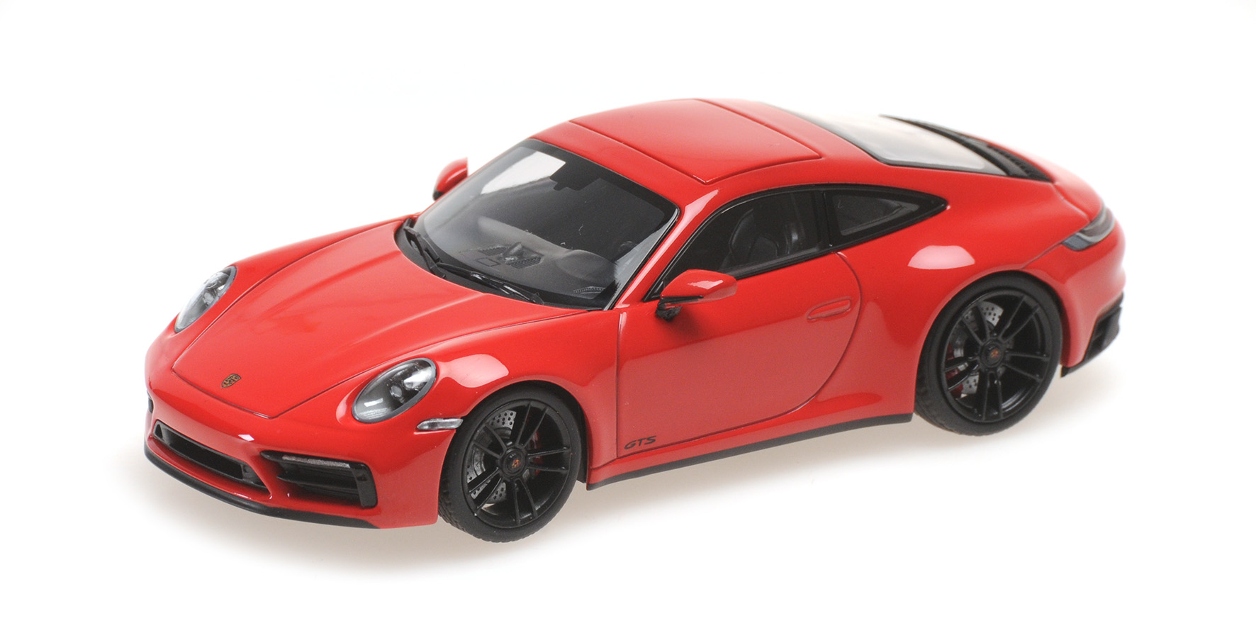 PORSCHE 911 (992) CARRERA 4 GTS - 2019 - RED