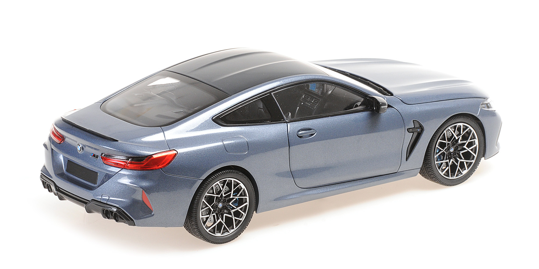 BMW M8 COUPE - BLUE METALLIC - 2020
