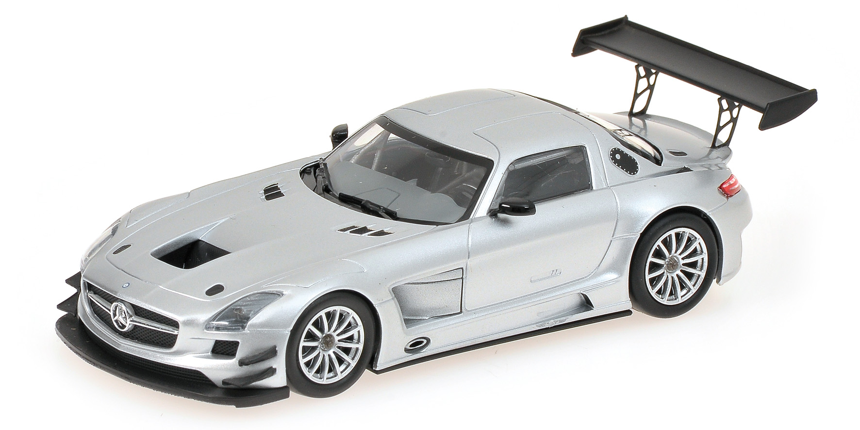MERCEDES-BENZ SLS AMG GT3 - 'STREET' - SILVER - 2011
