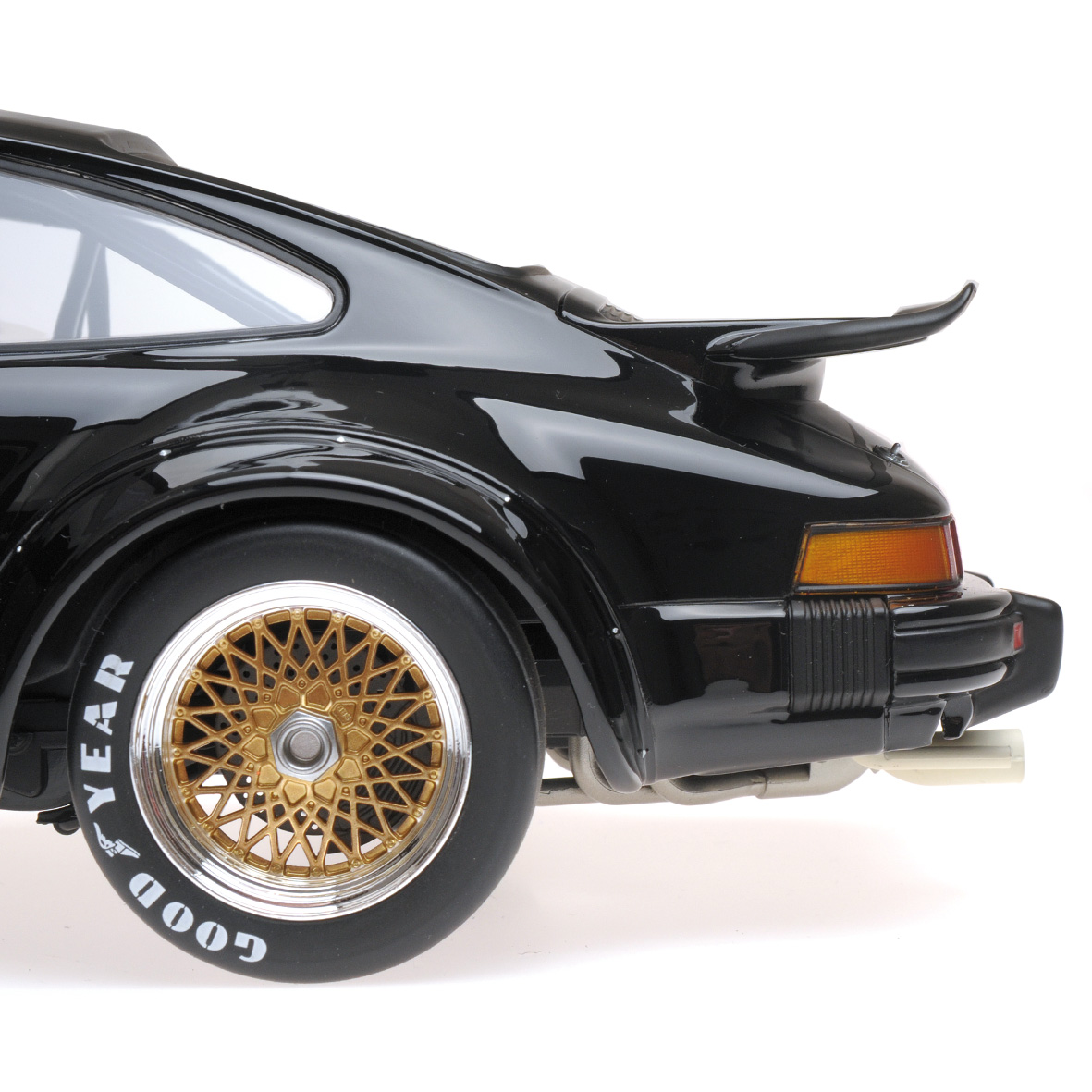 PORSCHE 934 - 1976 - BLACK