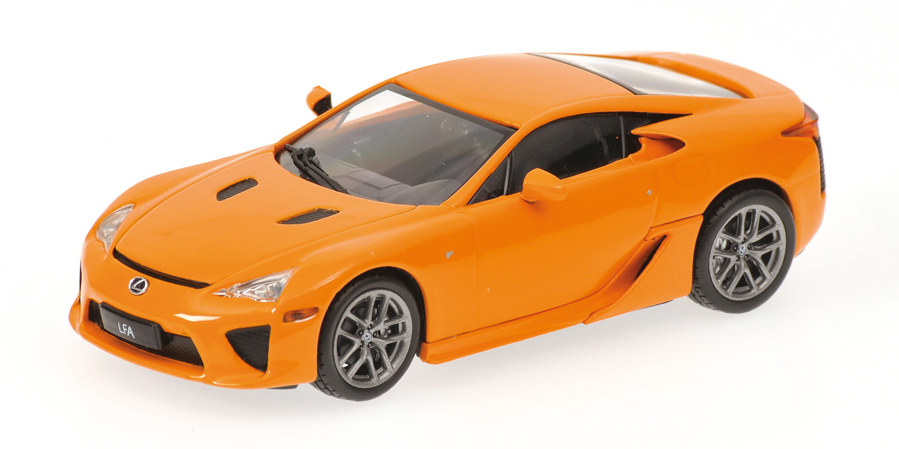 LEXUS LFA - 2010 - ORANGE