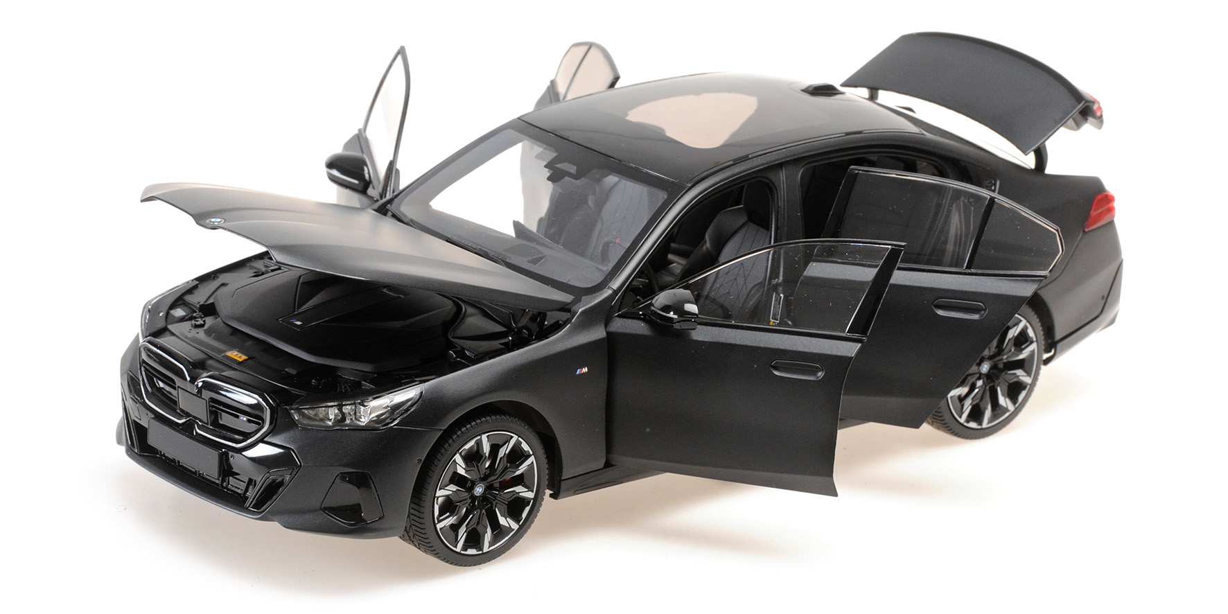 BMW i5 - 2023 - MATT GREY