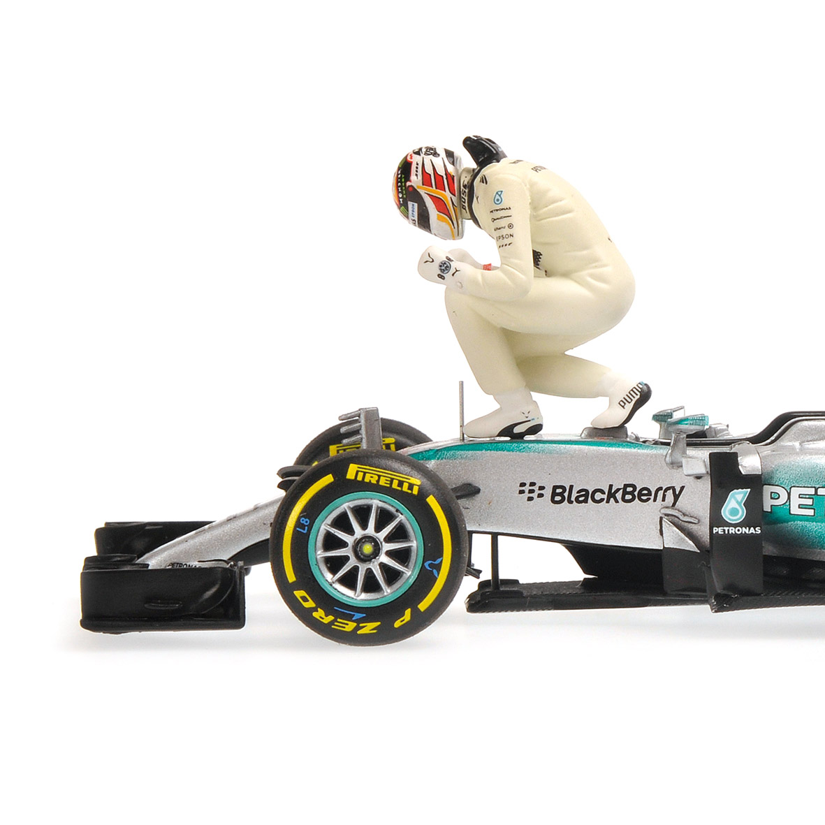 MERCEDES AMG PETRONAS F1 TEAM - F1 W06 HYBRID - LEWIS HAMILTON - WINNER USA GP 2015 SET W/ FIGURINE