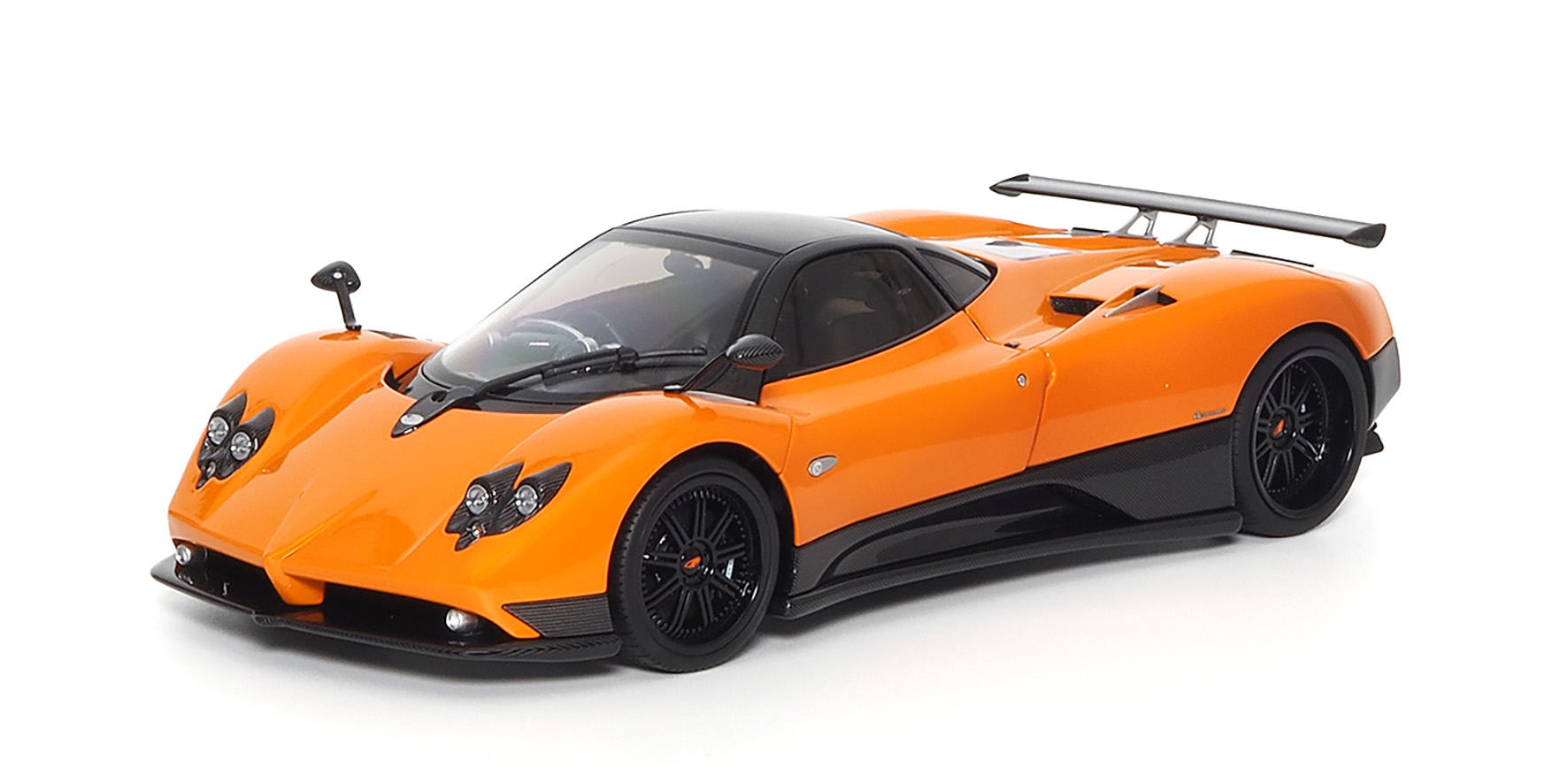 PAGANI ZONDA F - 2005 - ARANCIO ST. TROPEZ - (850409001)