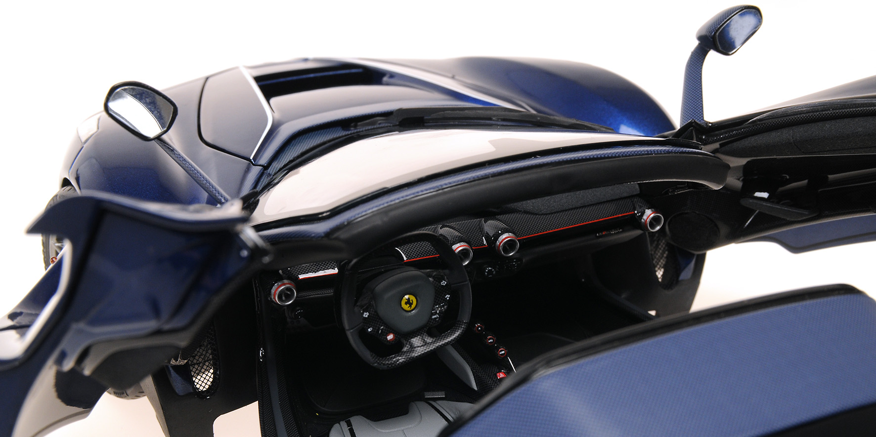 FERRARI LAFERRARI APERTA - BLUE TOUR DE FRANCE