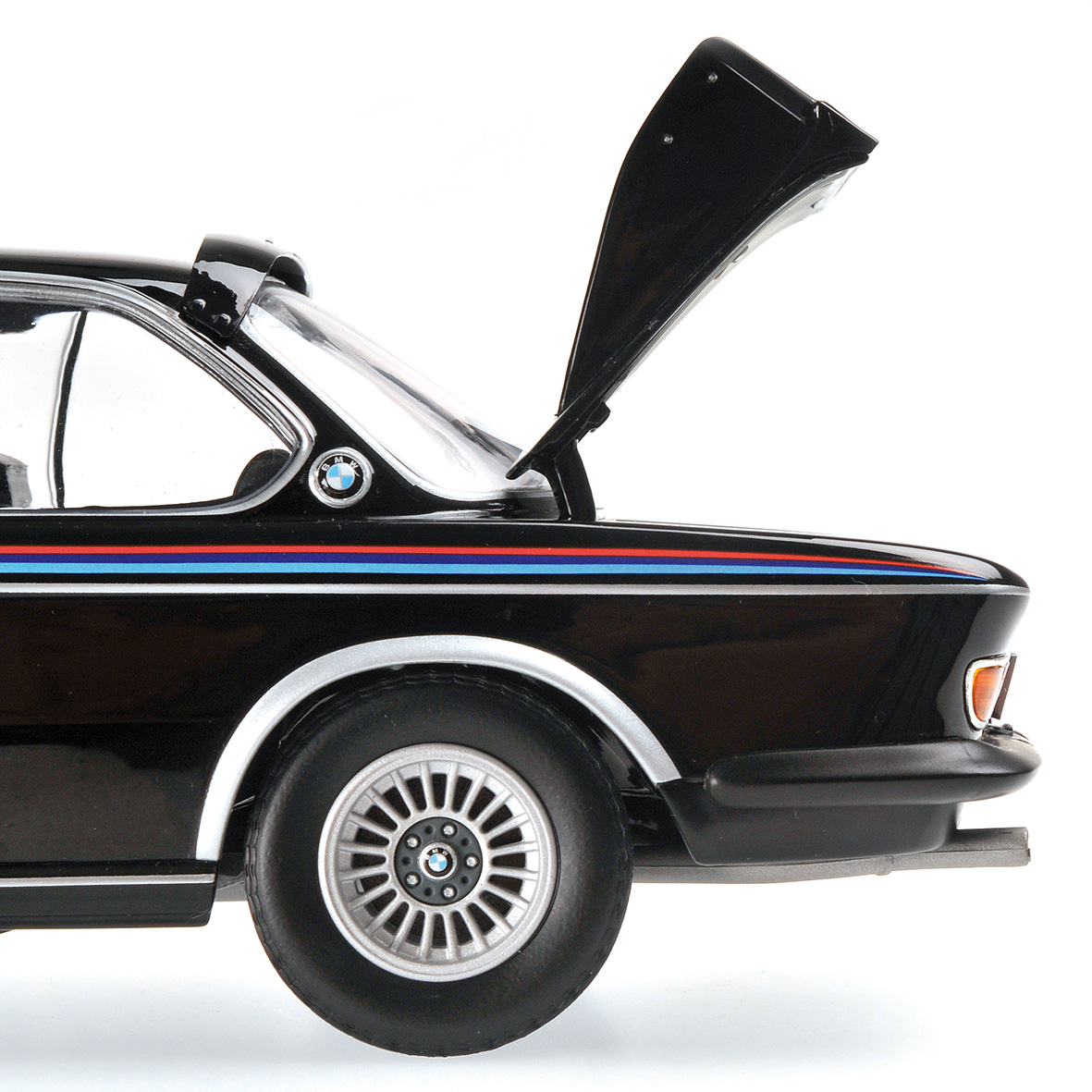 BMW 3.0 CSL (E9) COUPE - 1973 - BLACK W/ STRIPES