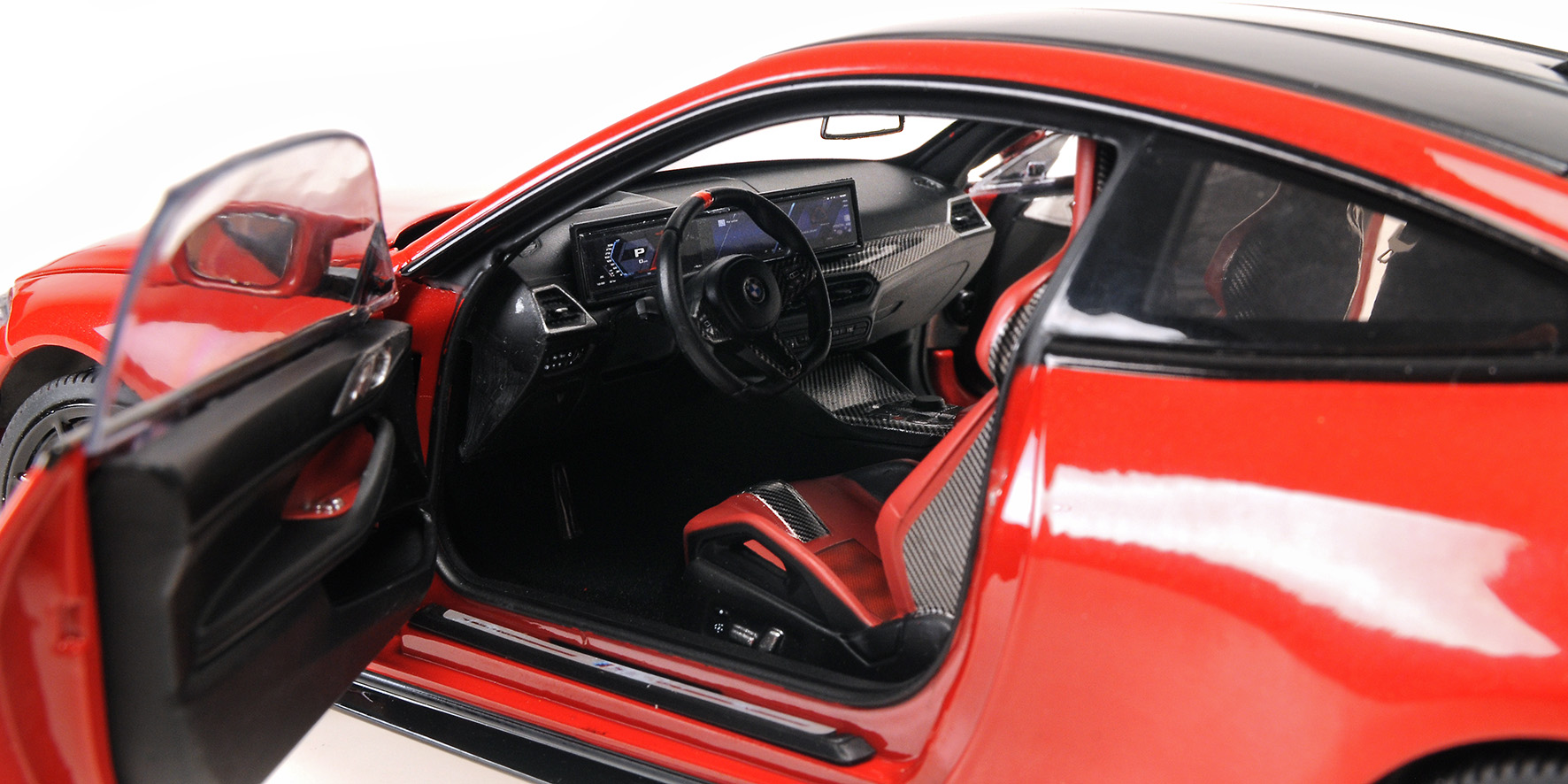 BMW M4 - 2024 - RED METALLIC