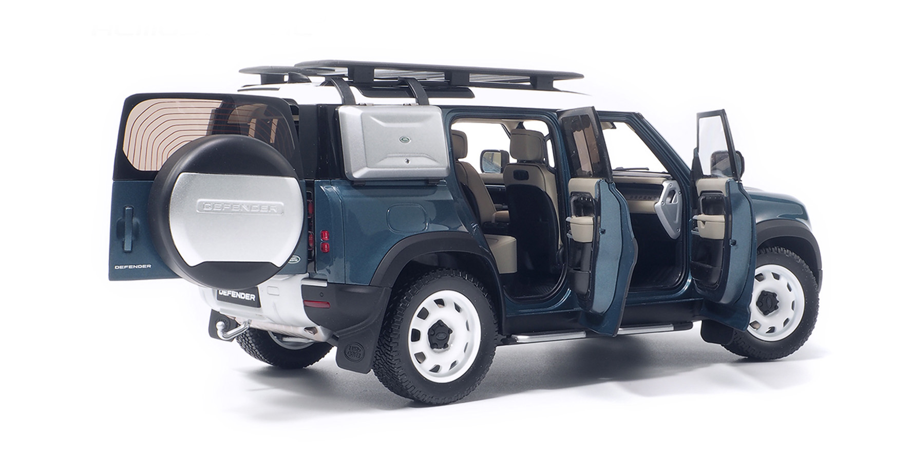 LAND ROVER DEFENDER 110 - 2020 - TASMAN BLUE
