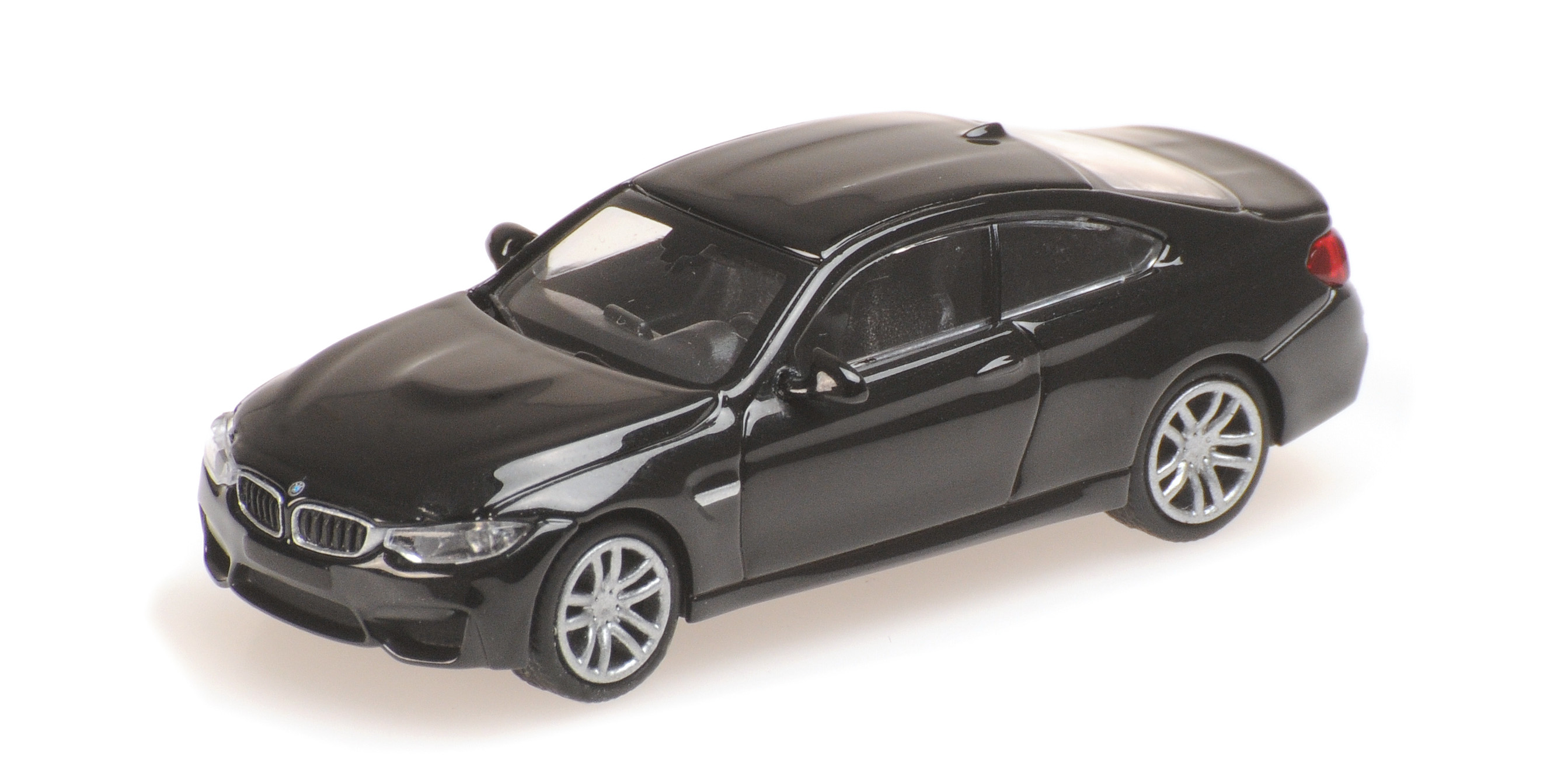BMW M4 - 2015 - BLACK METALLIC