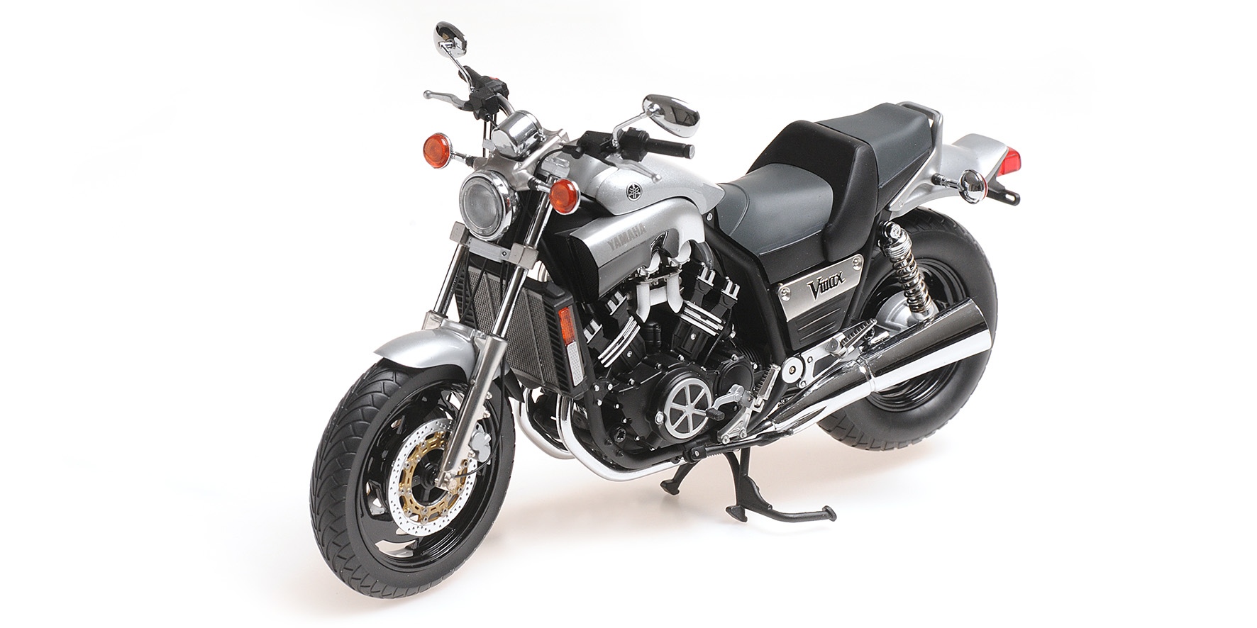 YAMAHA VMAX - 1993 - SILVER METALLIC