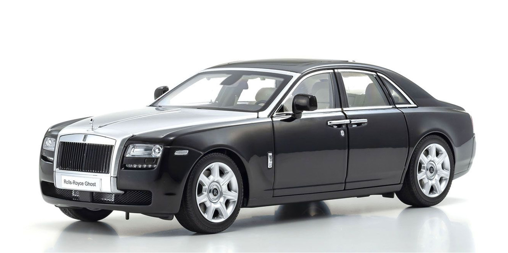 ROLLS ROYCE GHOST - BLACK/SILVER (08802BKS2)