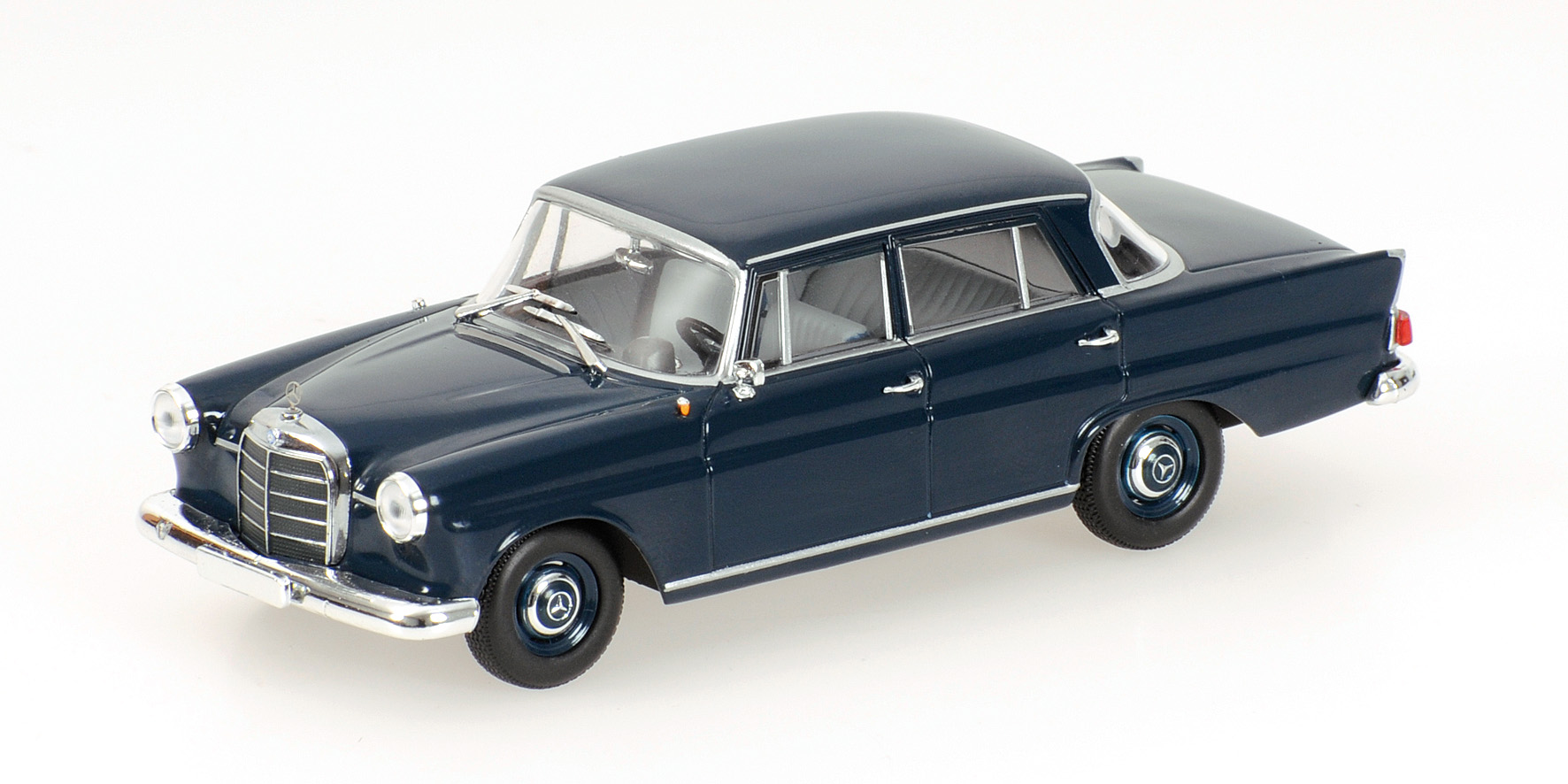 MERCEDES-BENZ 190 (W 110) - 1961 - BLUE
